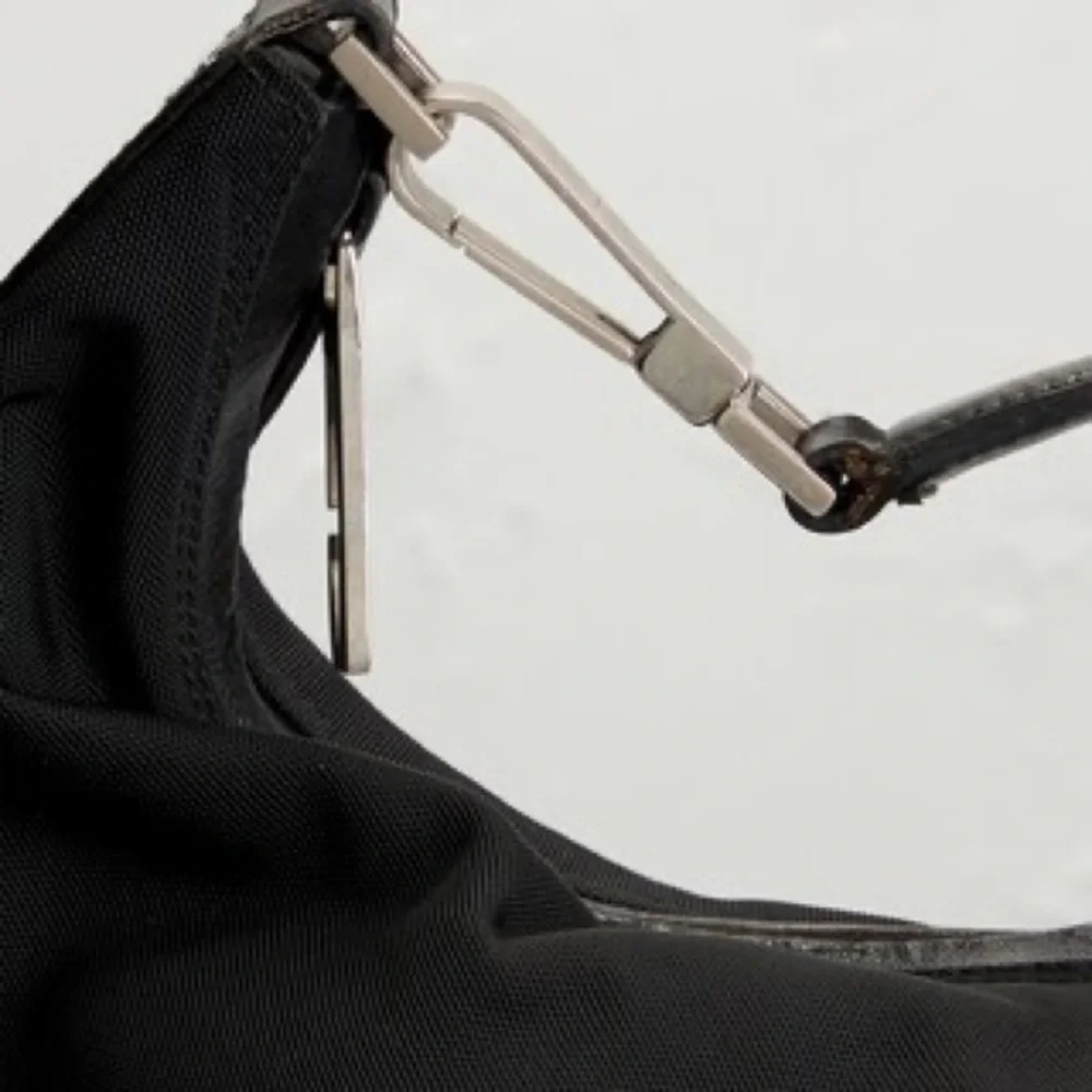 GUCCI Black Nylon Leather Hobo Bag - Picture 4 of 11